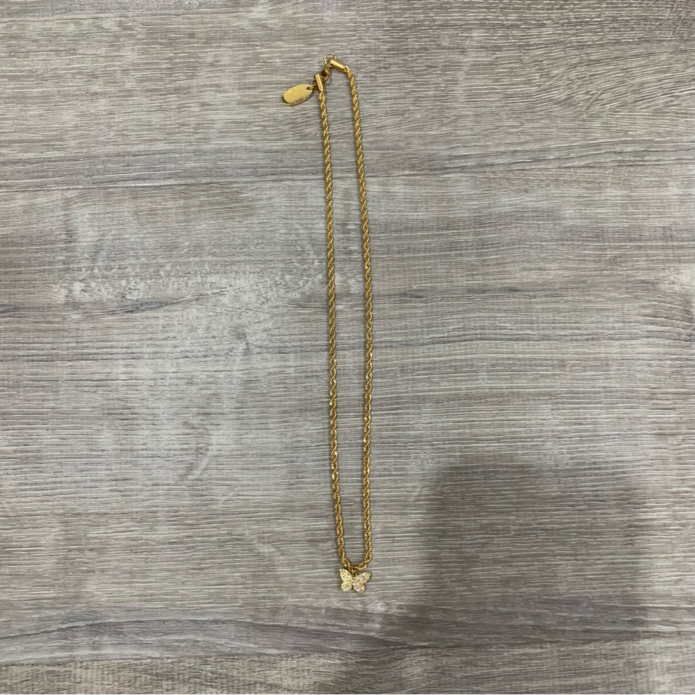 Elegant Gold Butterfly Pendant Necklace